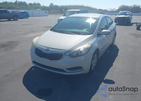 2014 Kia Forte Lx z USA, uszkodzony, nr VIN KNAFK4A64E5238357